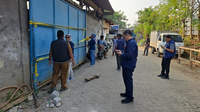 Tiga Perusahaan Tak Berizin di Teluknaga Disegel Usai Diduga Cemari Sungai Cisadane